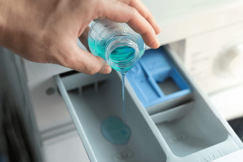 تصویر 2 از مایع لباسشویی مخصوص لباس سفید مناسب حفظ درخشندگی پارچه